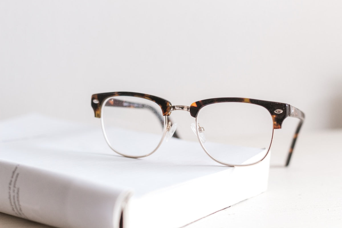 Blue light blocking glasses